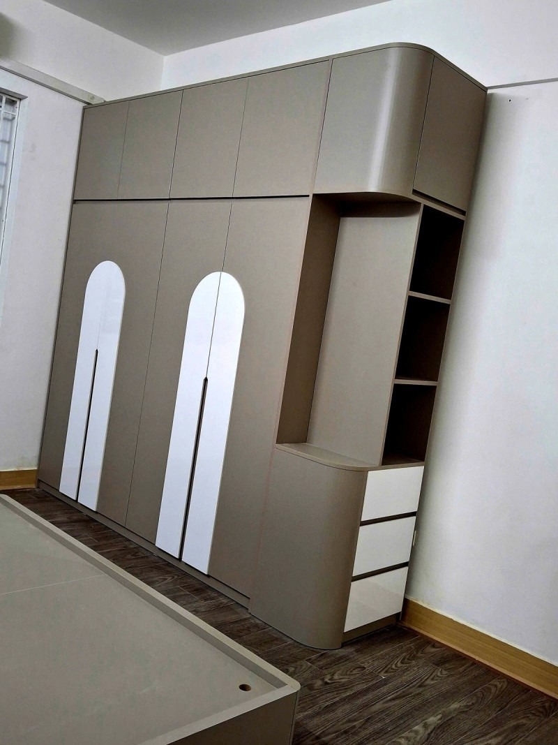 Bán căn hộ 3 ngủ chung cư CT10 Việt Hưng, Nguyễn Cao Luyện, Long Biên - 4.6 tỷ