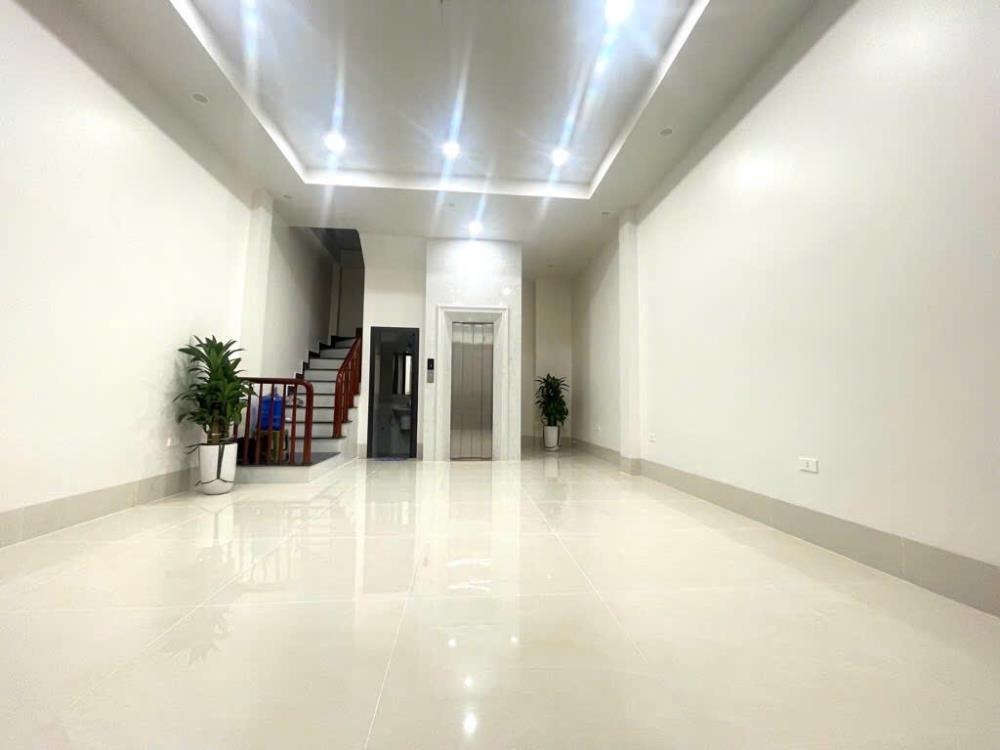 Siêu phẩm Đống Đa: 6 Tầng, Thang Máy, Mặt Tiền 5m, Kinh Doanh Đỉnh Cao