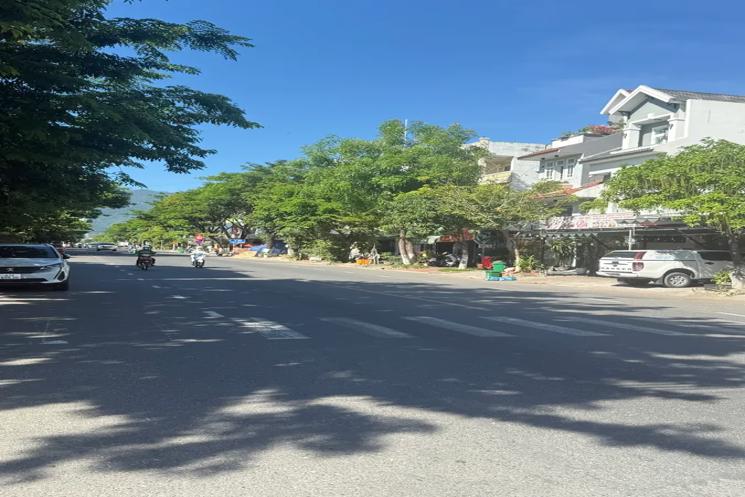 CỰC PHẨM MẶT TIỀN TRẦN NHÂN TÔNG – SÁT BIỂN, GẦN CẦU RỒNG – KINH DOANH ĐỈNH
