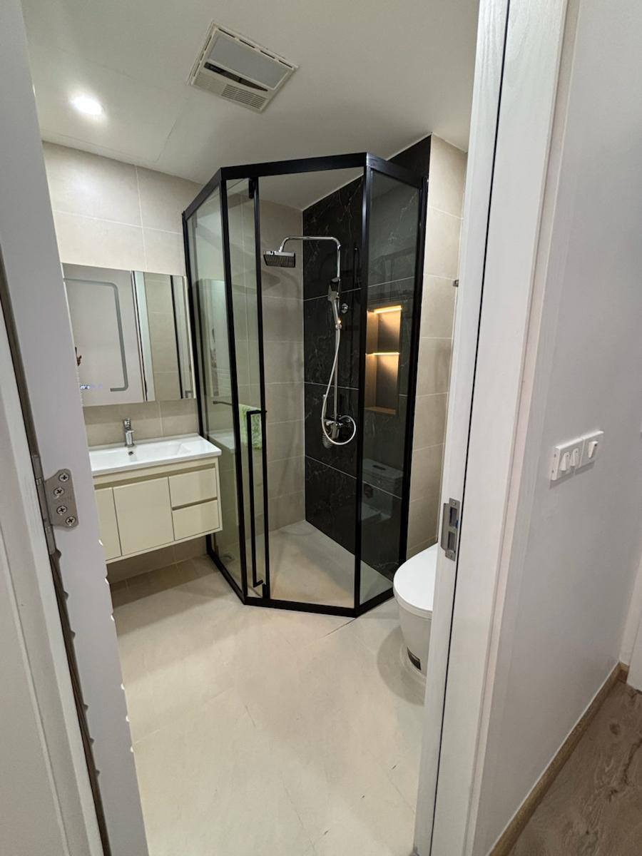 Bán nhà Cầu Giấy 6 Tầng, Mặt Tiền 4m, 47m2 - Giá 16.95 tỷ