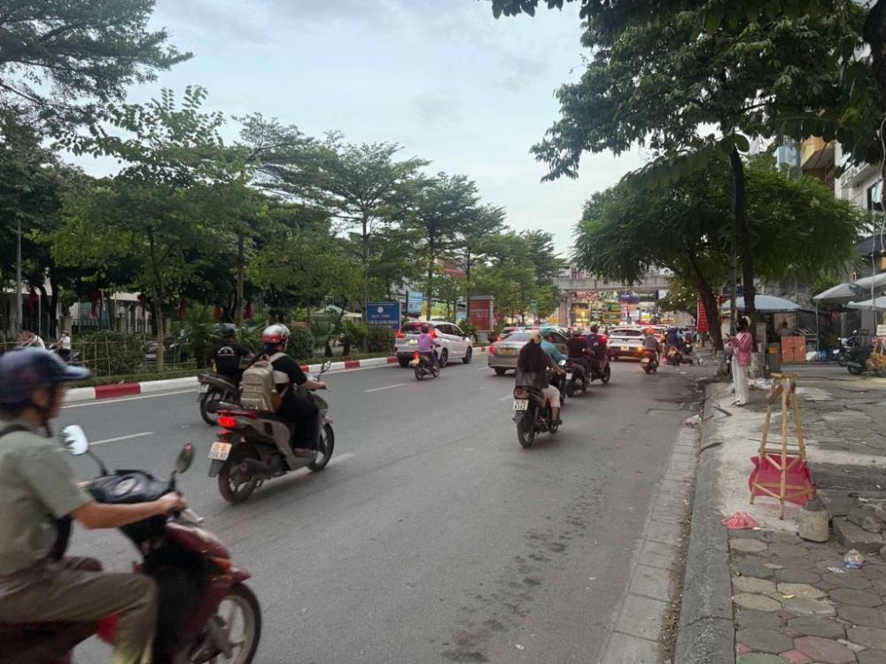 Mặt Phố Nguyễn Phong Sắc Kinh Doanh Đỉnh Cao - Vị Trí Vàng Cầu Giấy