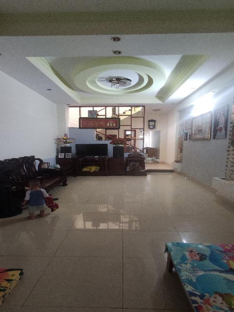 Nhà Nguyễn Thị Thành HM, 169m2, Giá 4.9 tỷ - Vị trí đẹp, SHR