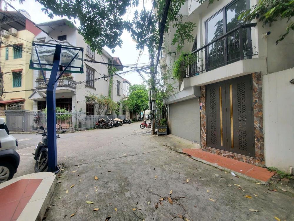 Bán nhà Lâm Hạ, Bồ Đề 6 tầng, 90m², MT 5.7m, Oto Tránh - 32 tỷ