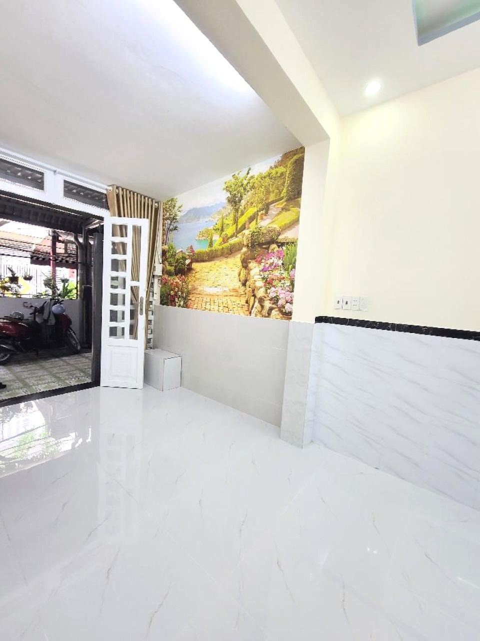 Nhà 3 Tầng Hiệp Thành Quận 12: 32m2, Giá 1.x Tỷ - Vị Trí Đắc Địa