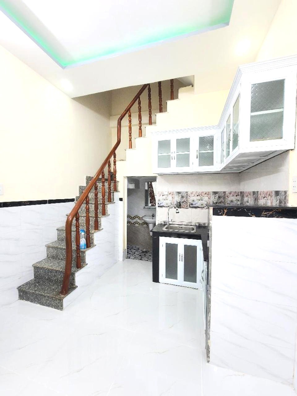 Nhà 3 Tầng Hiệp Thành Quận 12: 32m2, Giá 1.x Tỷ - Vị Trí Đắc Địa