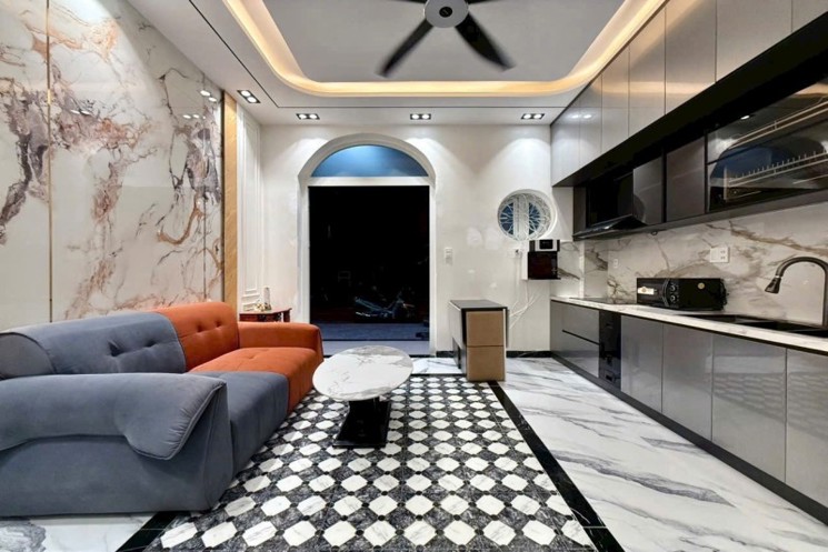 Cần bán nhà mặt tiền Lý Thường Kiệt, Hải Châu, 107m2, 3 tầng, giá hơn 14 tỷ