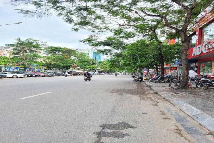 SIÊU PHẨM TÂY HỒ- XUÂN LA- VIP - BUIDING-260M 9 TẦNG_ VỈA HÈ OTO TRÁNH DÒNG TIỀN 300TR/THÁNG
