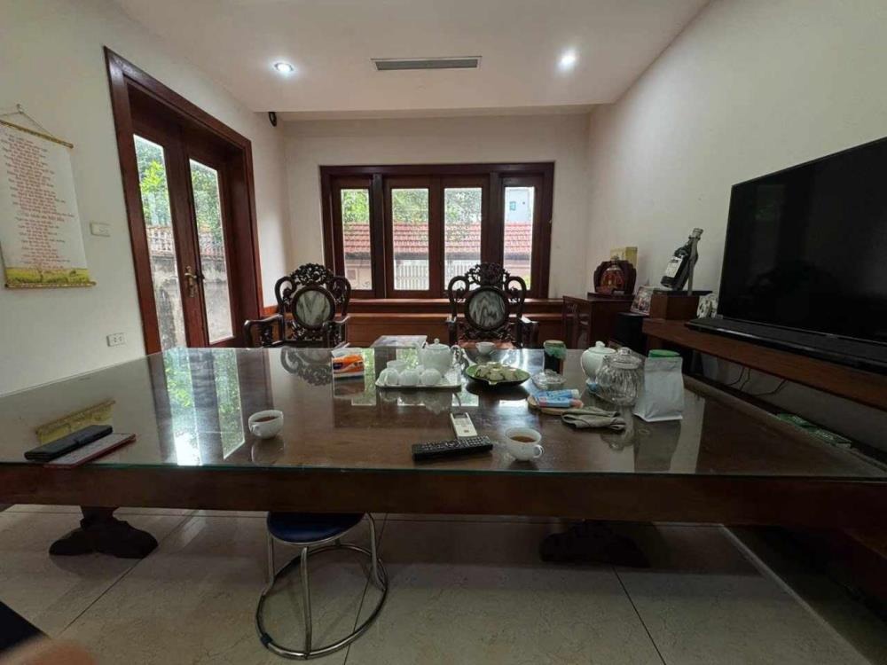 🏡 Biệt Thự Đơn Lập Dịch Vọng: View Công Viên - 4 Làn - 130 Tỷ