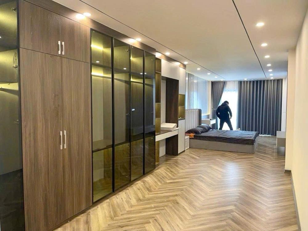 Cực Phẩm Nhà Phố 7 Tầng, Mặt Tiền Rộng - Đống Đa, Hà Nội