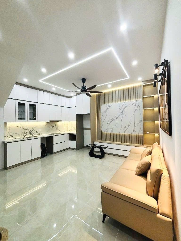 Bùi Xương Trạch TX - Siêu phẩm nhà 5 tầng, giá 6 tỷ, ngõ ô tô, gần Ngã Tư Sở