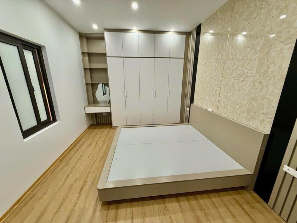 Bùi Xương Trạch TX - Siêu phẩm nhà 5 tầng, giá 6 tỷ, ngõ ô tô, gần Ngã Tư Sở