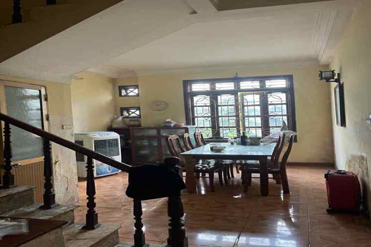 bán nhà mặt phố Ngọc Lâm, 60m, gần ngã tư Ngọc Lâm-Hồng Tiến, cách cầu Chương Dương 5 phút lái xe