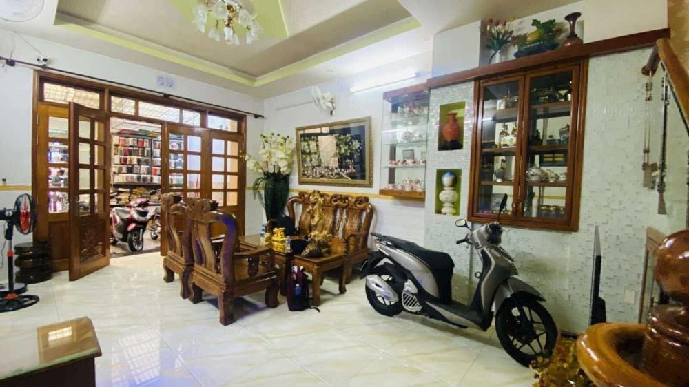 Mặt Tiền Kinh Doanh - 139m2 - 3 Tầng - 16.5 Tỷ TL - Phú Thọ Hòa
