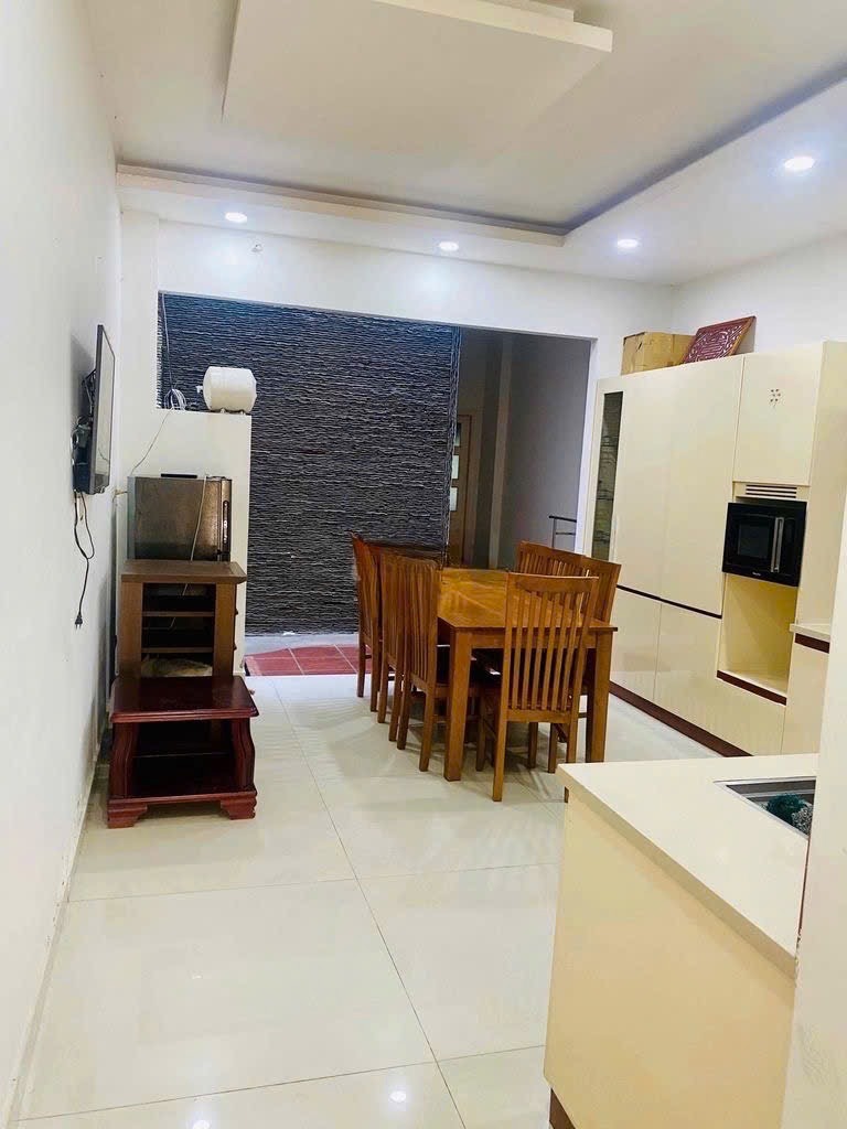 Cho Thuê Nhà Nguyên Căn, Nguyễn Trọng Lội, Tân Bình - 5 Phòng Ngủ, Giá 3x Triệu