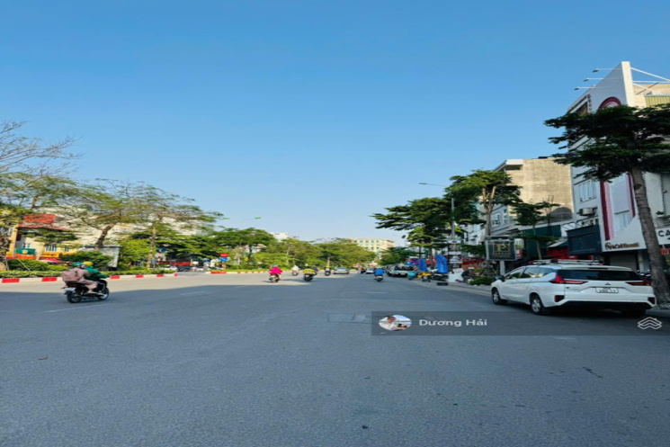 Bán nhà Mặt phố Võ Chí Công 240m - 10 Tầng Thông sàn Thang Máy Nhập Khẩu Gần Hồ Tây Ciputra