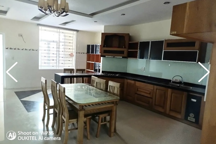 Nhà 3 tầng 2 mặt tiền Hoàng Thúc Trâm . DT:90m , ngang 5m