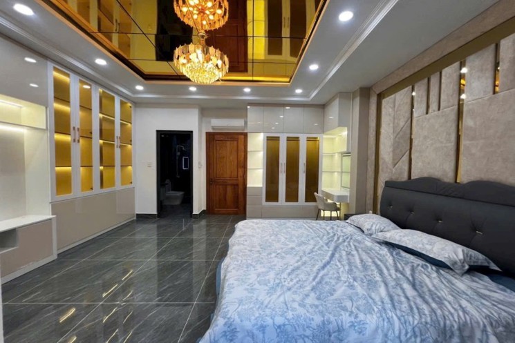 🔥 SIÊU PHẨM MẶT TIỀN PHÚ MỸ HƯNG – FULL NỘI THẤT CAO CẤP, CÓ THANG MÁY