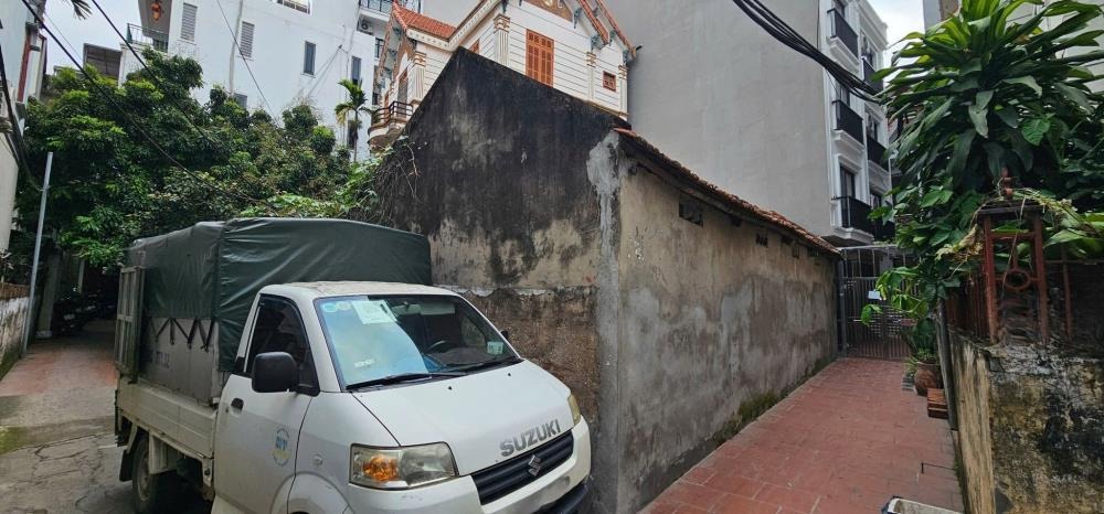 Bán nhà phân lô Cầu Diễn 30m2, 5 tầng, ô tô đỗ cổng, giá 6.4 tỷ