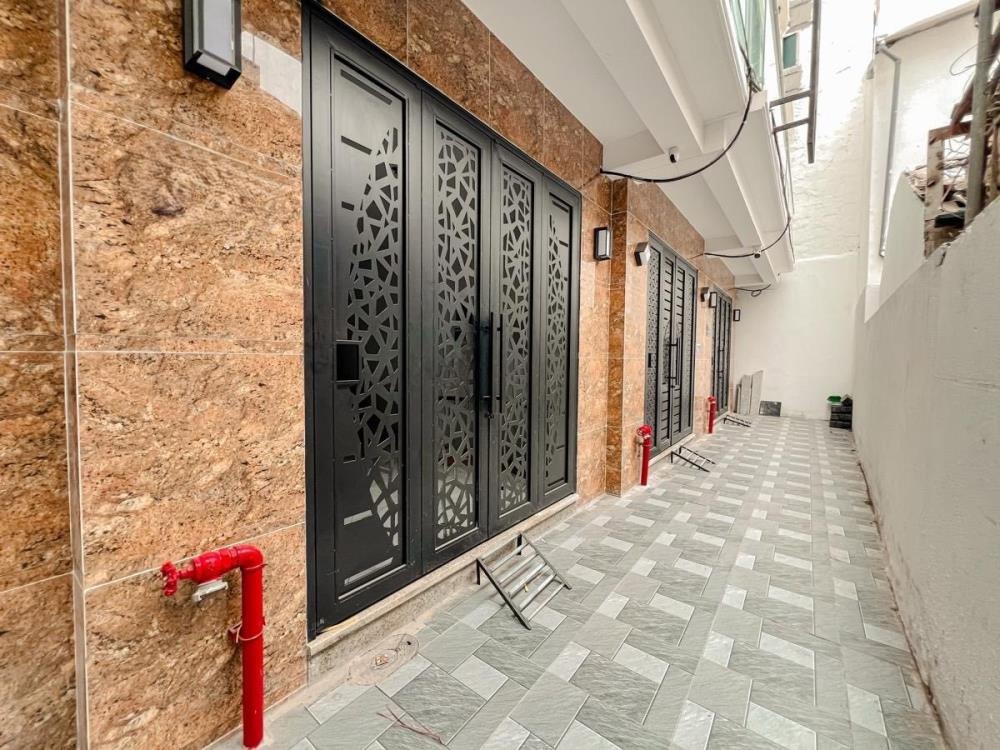 Bán Toà Căn Hộ Dịch Vụ Cầu Giấy - 11 Phòng - 55tr/th - Pháp Lý Rõ