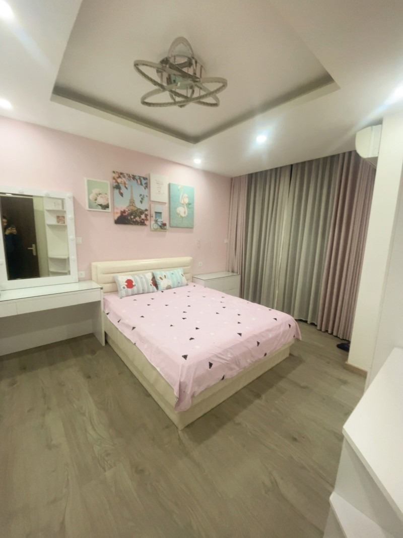 Bán Căn Hộ 3 Phòng Ngủ Discovery Complex Cầu Giấy - 10.9 Tỷ