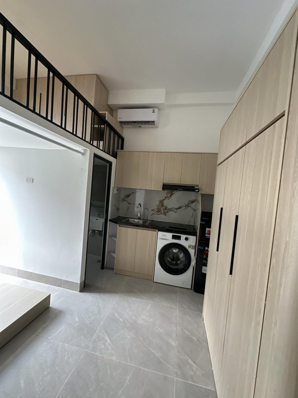Bán Toàn Nhà 6 Tầng, 13 Phòng Full Đồ - Hoàng Hoa Thám, Ba Đình - Lợi Nhuận Cao