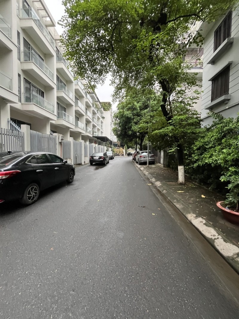 Bán Liền Kề Phố Ngụy Như Kon Tum, Thanh Xuân - 144m2, 5 Tầng, Giá 40.5 Tỷ