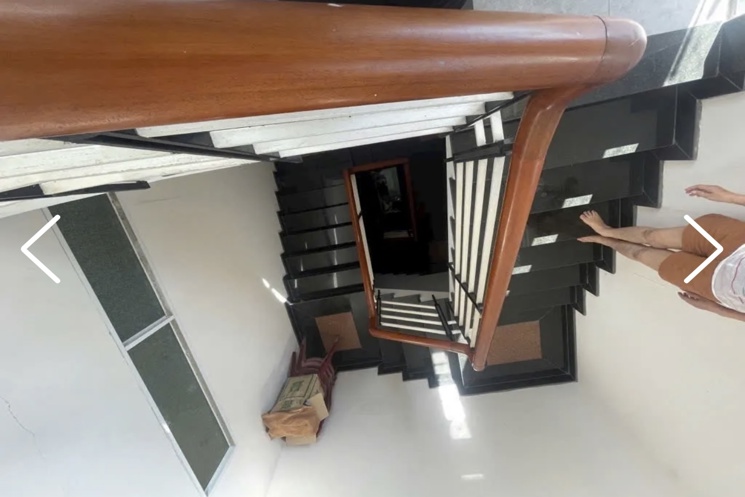 Nhà 2 tầng mat tiền Sơn Thuỷ 2 . DT:94m , ngang 5m