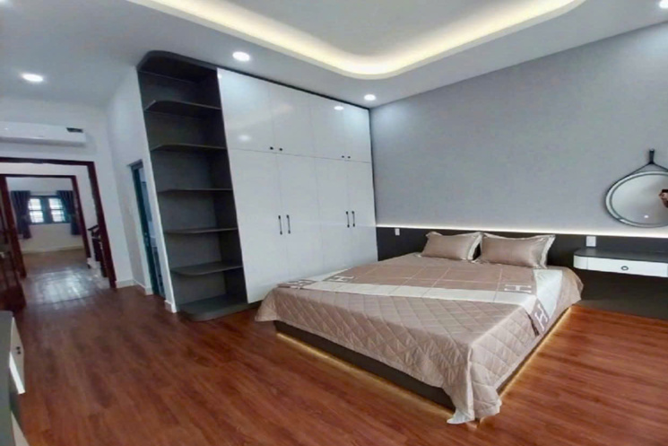NHÀ 3 TẦNG MỚI XÂY VỚI GIÁ CHỈ 7.7 TỶ - FULL NỘI THẤT CAO CẤP - GẦN BỆNH VIỆN Q12, CHỢ, TRƯỜNG HỌC