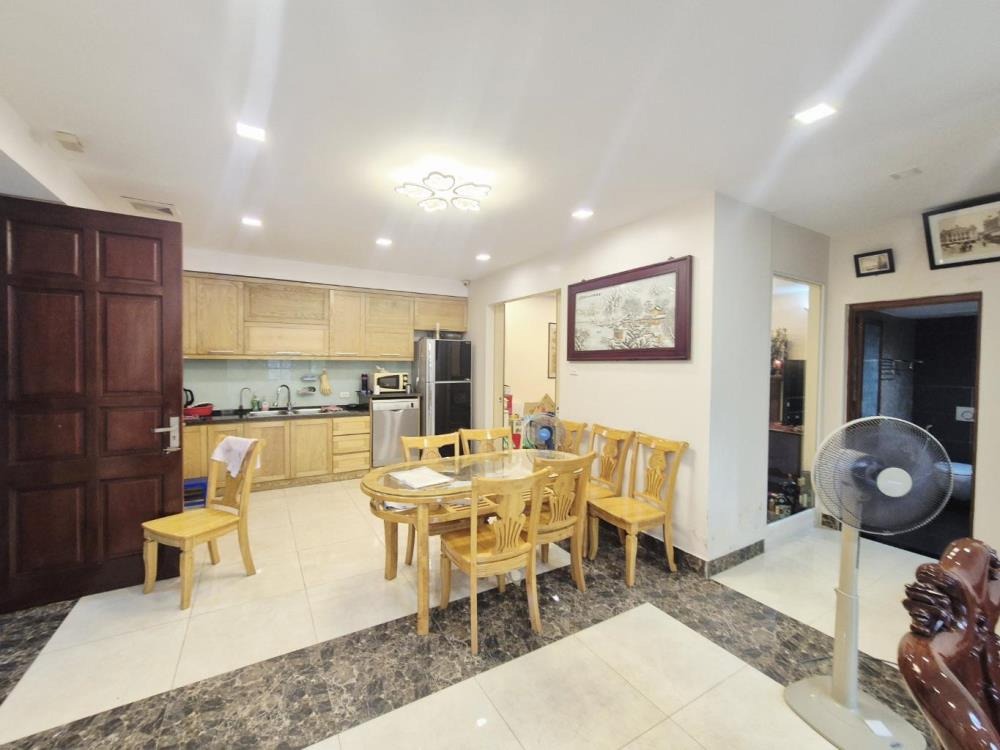 Bán căn hộ Chùa Láng - 95m2, 3PN, gần ĐH Ngoại Thương, Giá 6.95 tỷ