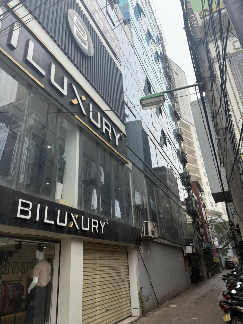 Tòa nhà 188m² Nguyễn Trãi - Kinh Doanh Sầm Uất - Thu Nhập 5.5 Tỷ/Năm
