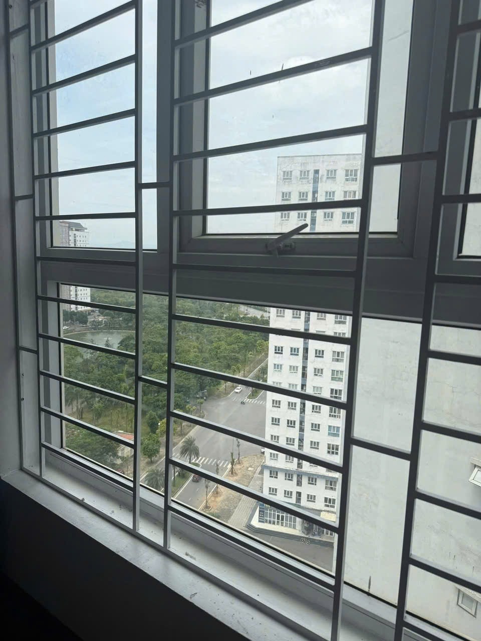 Chính chủ bán nhanh căn hộ góc view hồ, full nội thất tại Thanh Hà, Hà Đông
