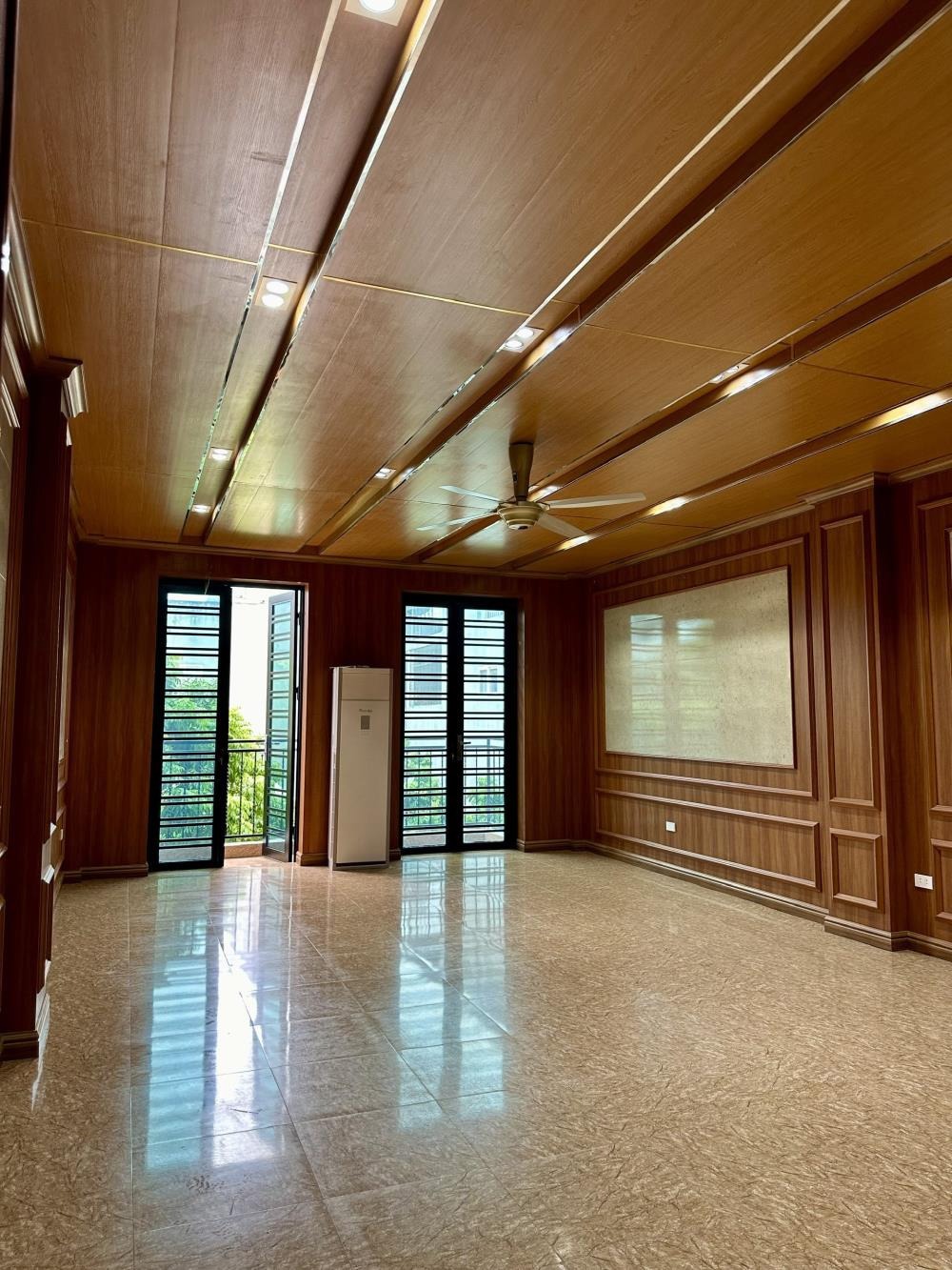 Bán Liền Kề Mậu Lương 60-65m2, Mặt Tiền 5m, 4 Tầng, Giá 15.5 tỷ