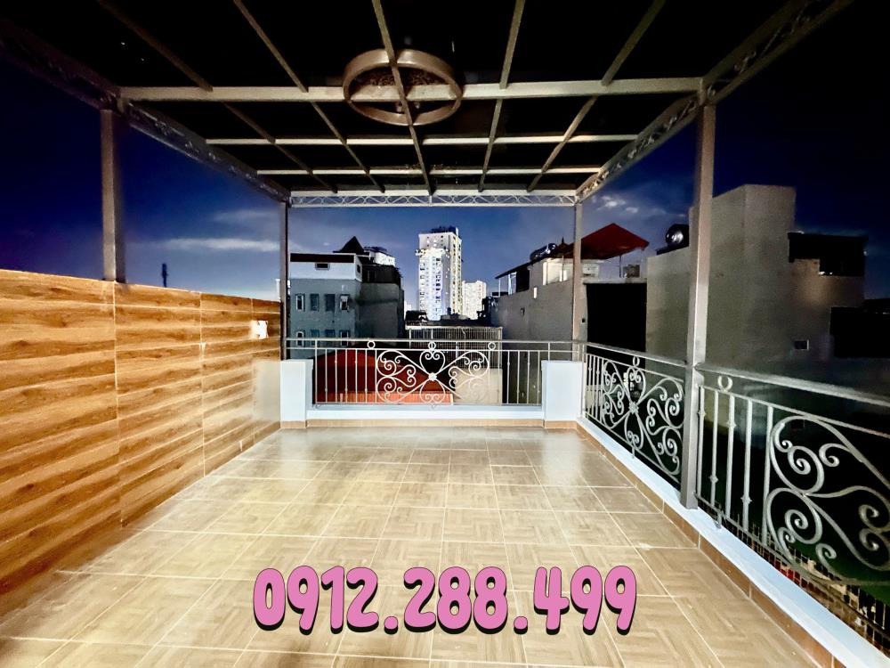 Bán nhà Hai Bà Trưng 36m2 x 7 tầng, thang máy, lô góc, full nội thất - 9.8 tỷ
