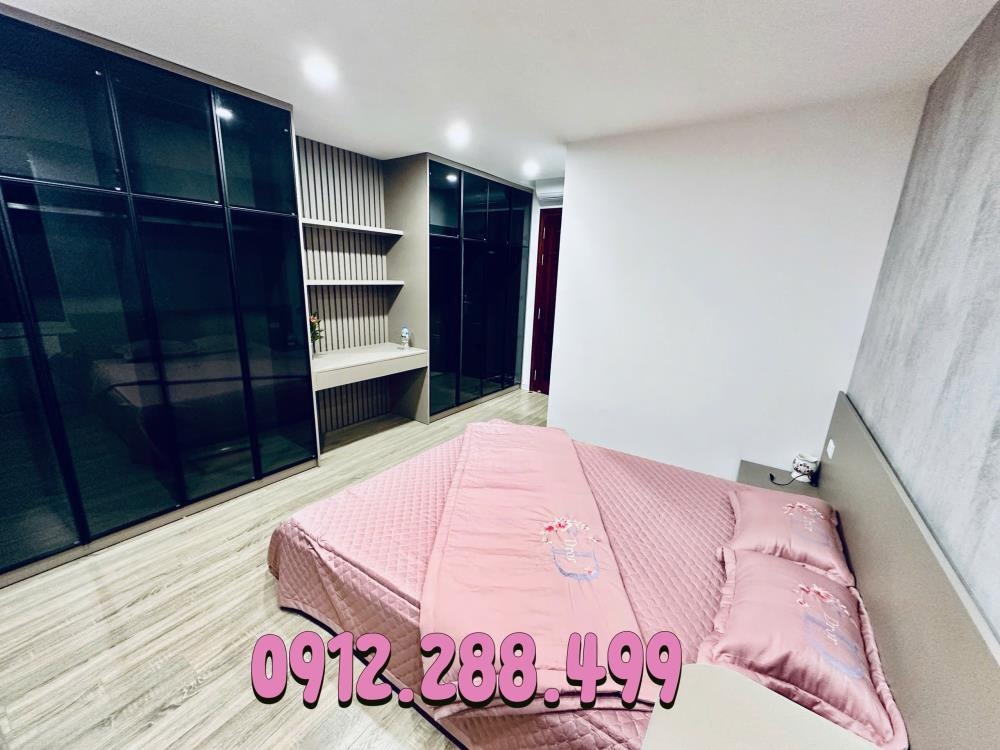 Bán nhà Hai Bà Trưng 36m2 x 7 tầng, thang máy, lô góc, full nội thất - 9.8 tỷ