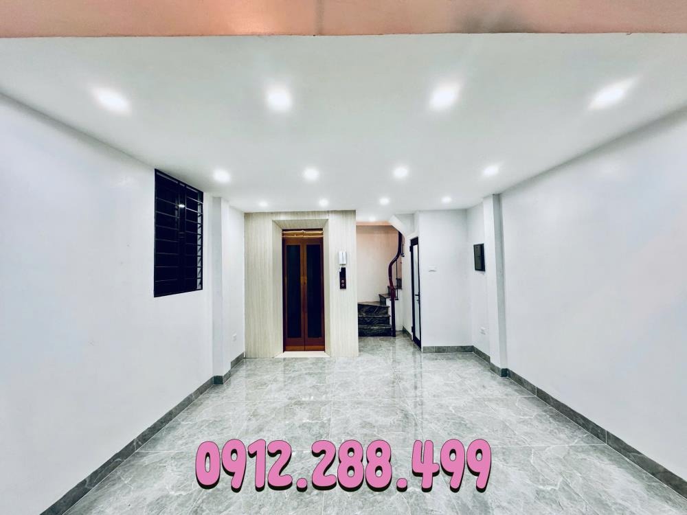 Bán nhà Hai Bà Trưng 36m2 x 7 tầng, thang máy, lô góc, full nội thất - 9.8 tỷ