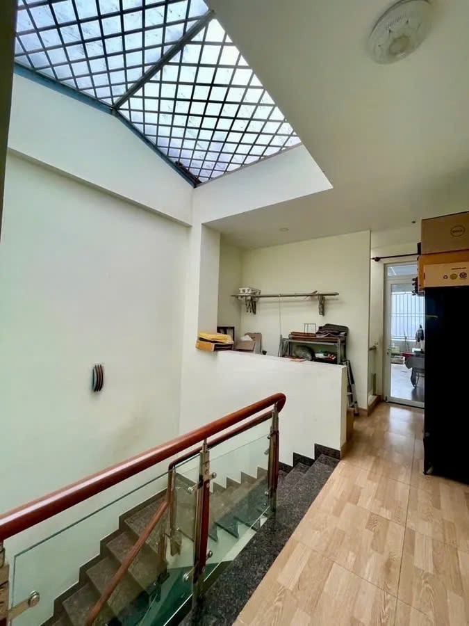 Nhà 2 Mặt Hẻm Tân Phú - 104m², Giá 12.8 Tỷ - Kinh Doanh, Ở, Đầu Tư