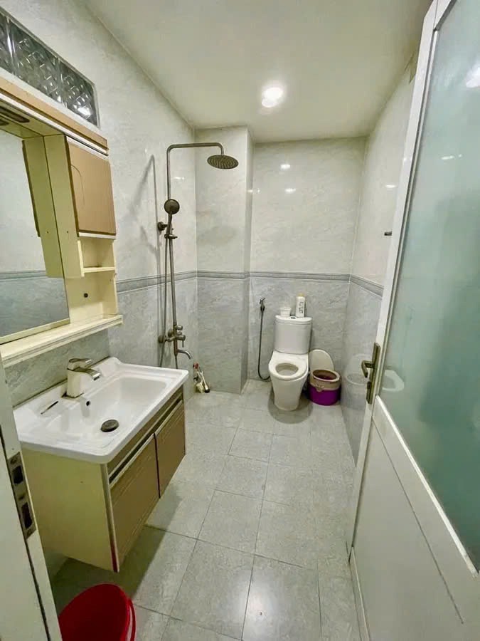 Nhà 2 Mặt Hẻm Tân Phú - 104m², Giá 12.8 Tỷ - Kinh Doanh, Ở, Đầu Tư