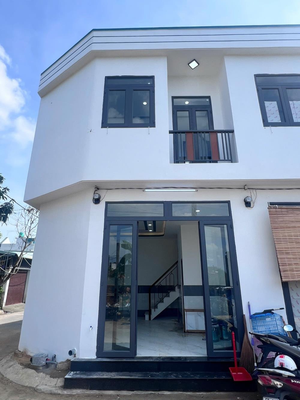 Nhà 2 Tầng Hóc Môn - Giá Chỉ 659tr - Sổ Hồng Riêng