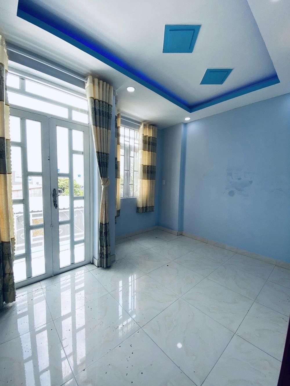 Bán Gấp Nhà Hóc Môn Giá Rẻ: 549tr, Sổ Hồng Riêng