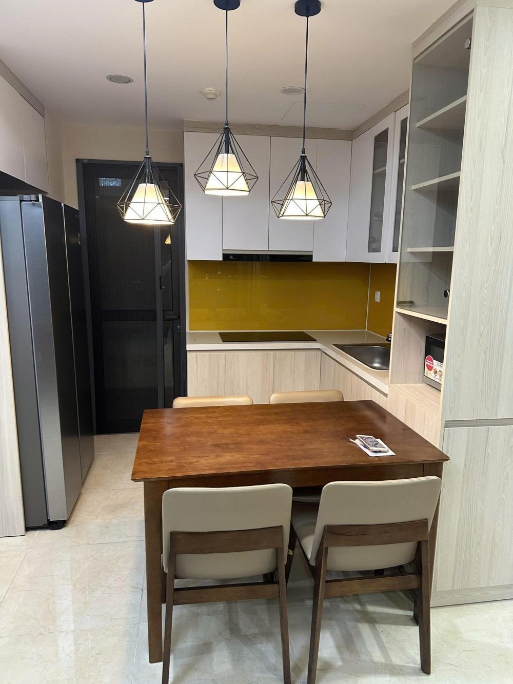 Căn 3 Ngủ 95m2 Vinhomes D Capitale: View Hồ Đẹp, Giá Tốt Nhất