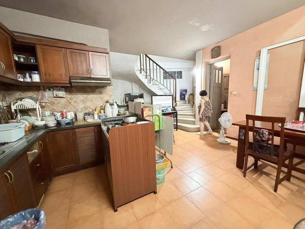 Bán Nhà Mặt Phố Quận Hoàn Kiếm - 82m4 - Vừa Ở Vừa Kinh Doanh - 41.5 Tỷ