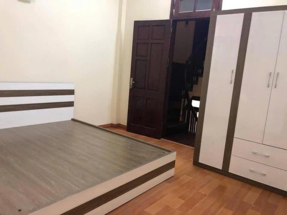 Bán Nhà Cầu Giấy - 5 Tầng, 7 Phòng Cho Thuê, Ô Tô Tránh - Giá 10.8 Tỷ