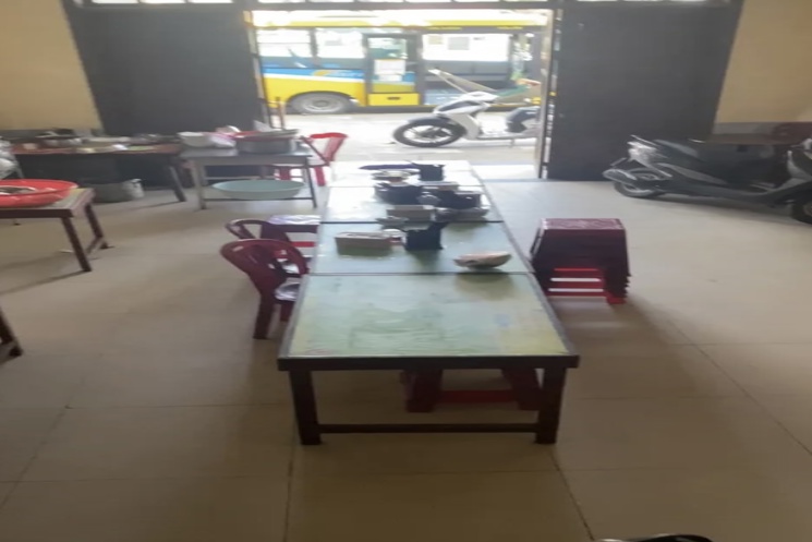Nhà 3 tầng mặt tiền Lê Văn Hiến . DT:190m , ngang 6m7