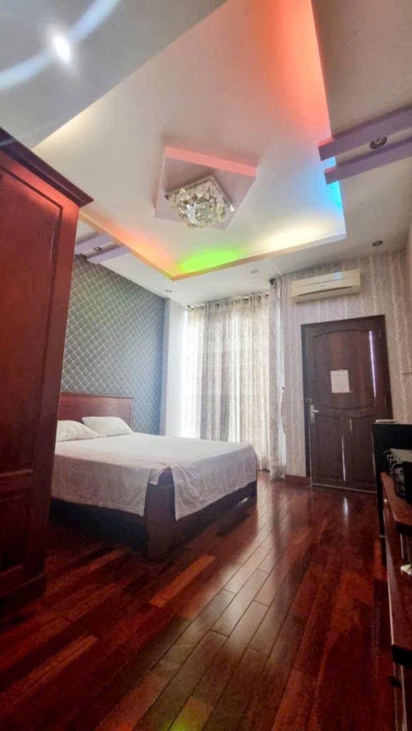 Nhà Mặt Tiền Khu Tên Lửa, Bình Tân - 4 Tầng, Full Nội Thất Gỗ Xịn