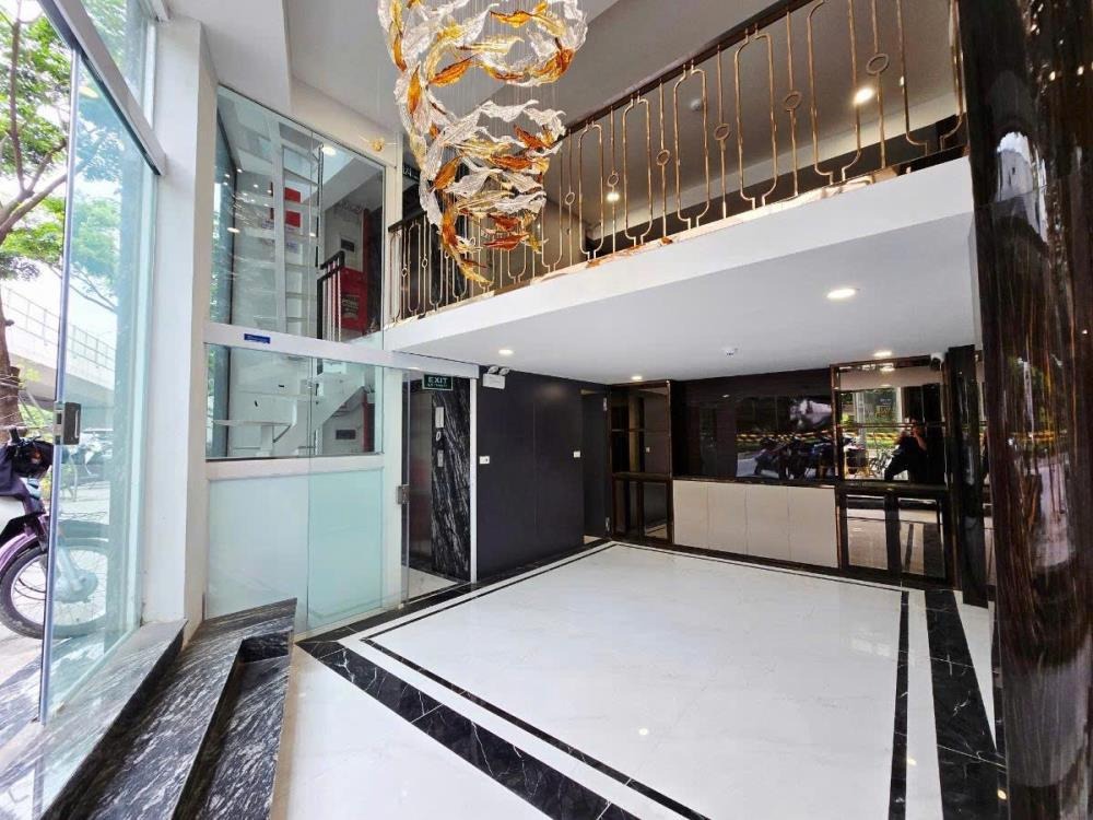 Bán nhà phố Tây Sơn, Đống Đa - 60m2, 7 tầng, mặt tiền 5.3m - Giá 31 tỷ