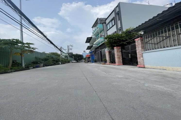 HẺM Ô TÔ ĐỖ CỬA - 83M2 - TRUNG TÂM PHƯỜNG PHÚ THUẬN, Q7 - 8 T.Ỷ NHỈNH (3Đ668)