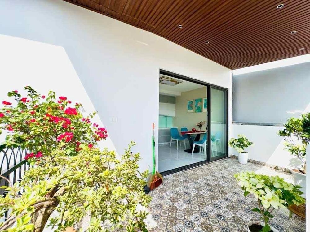Nhà Phố Minh Khai: 50m2, Thang Máy, Xây Mới - Giá 12 Tỷ