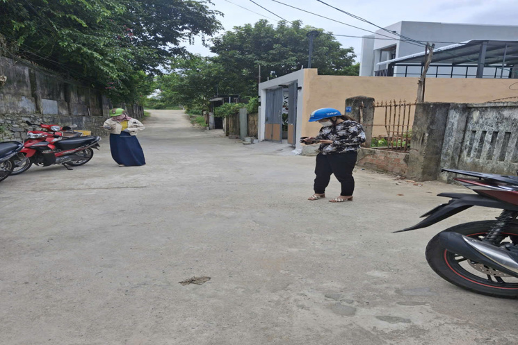 + nhà C4 kinh doanh, Biển Nguyễn Tất Thành, đang cho thuê, đối diện dự án khu thương mại tự do lấn