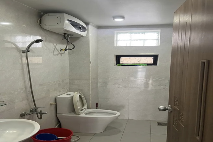 Nhà 2 tầng mặt tiền Nguyễn Lữ . DT:100m , ngang 5m