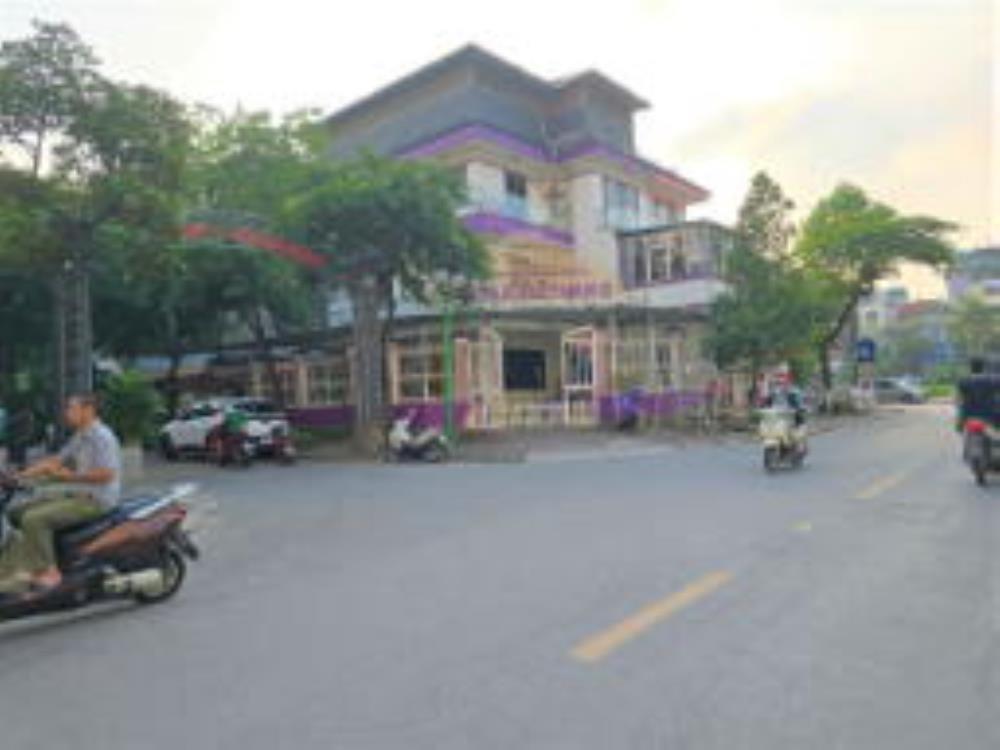 Bán Biệt Thự Linh Đàm 200m2, Mặt Tiền 10m - Giá 40 Tỷ+
